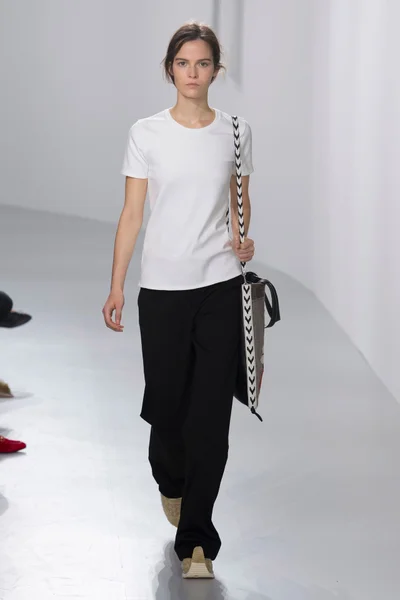 Look 3